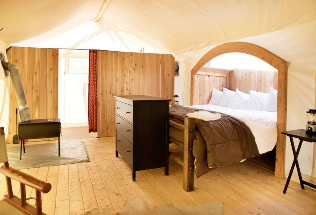 Under Canvas Zion Virgin Quarto foto