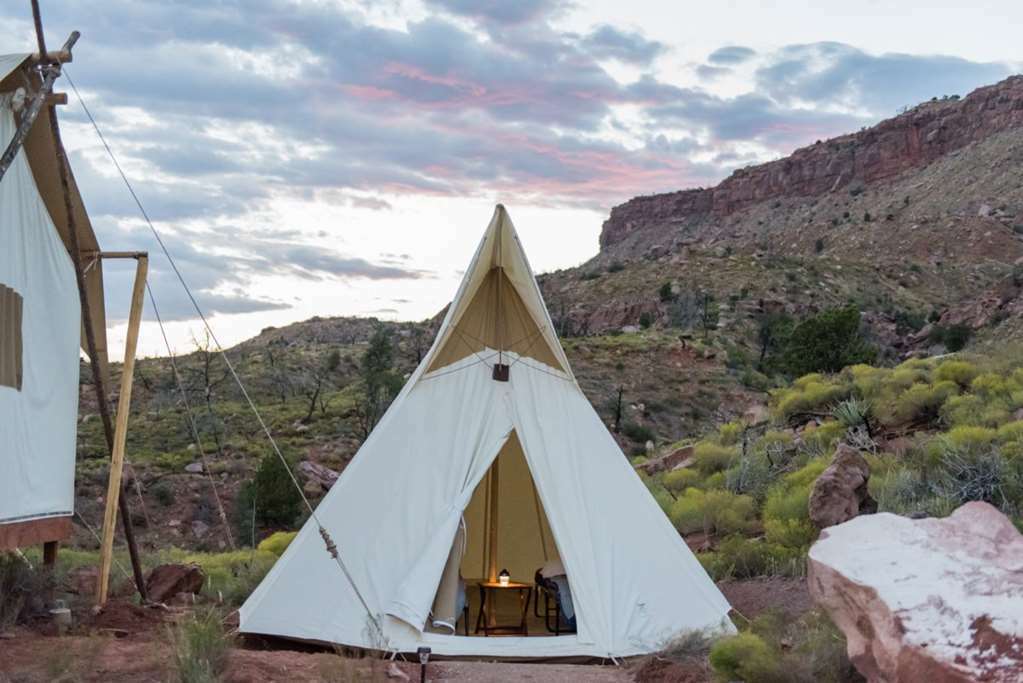 Under Canvas Zion Virgin Quarto foto